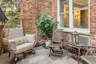 64 E 94th St, New York City, NY 10128 - Photo 4