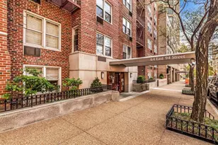 64 E 94th St, New York City, NY 10128 - Photo 12