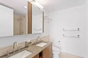 350 W 42nd St, New York City, NY 10036 - Photo 10