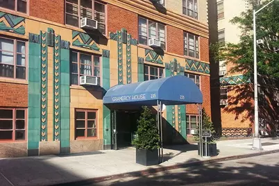 235 E 22nd Street #6H, New York City, NY 10010 - Photo 12