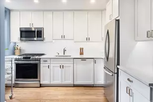 235 E 22nd St, New York City, NY 10010 - Photo 2