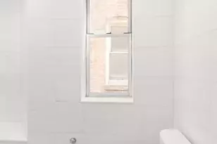 327 W 11th St, New York City, NY 10014 - Photo 6