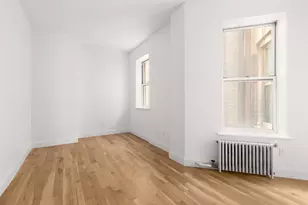 327 W 11th St, New York City, NY 10014 - Photo 2