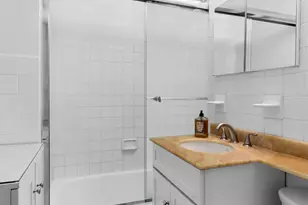 55 E 87th St, New York City, NY 10128 - Photo 8