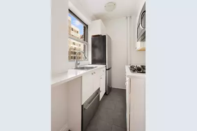 333 E 43rd Street #910, New York City, NY 10017 - Photo 4