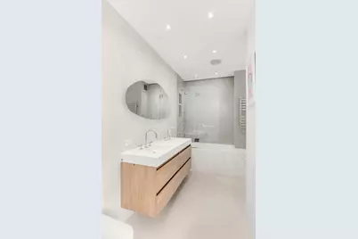 146 W 57th Street #42D, New York City, NY 10019 - Photo 12