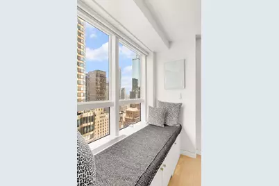 146 W 57th Street #42D, New York City, NY 10019 - Photo 8