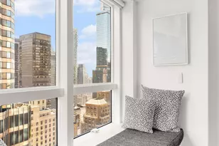 146 W 57th St, New York City, NY 10019 - Photo 8