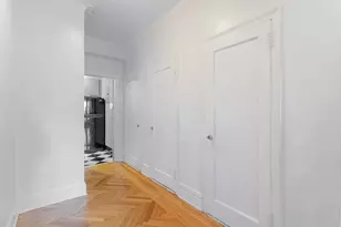 320 E 57th St, New York City, NY 10022 - Photo 6