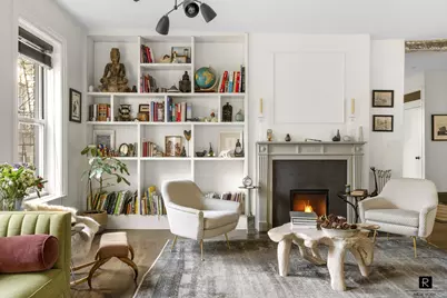 261 W 22nd Street #25/26, New York City, NY 10011 - Photo 2