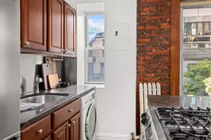 25 Charles St, New York City, NY 10014 - Photo 2