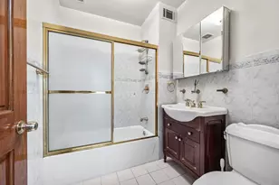 309 Parkville Ave, New York City, NY 11230 - Photo 14