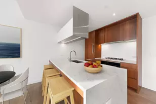 21-30 44th Dr, New York City, NY 11101 - Photo 4