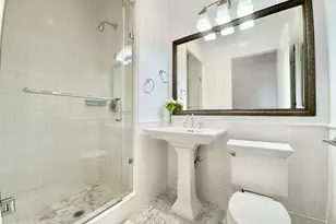 43 W 64th St, New York City, NY 10023 - Photo 10