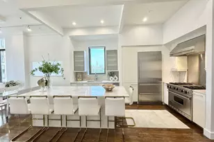 43 W 64th St, New York City, NY 10023 - Photo 4