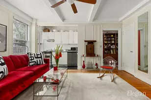 325 W 45th St, New York City, NY 10036 - Photo 2