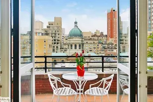 157 E 74th St, New York City, NY 10021 - Photo 4