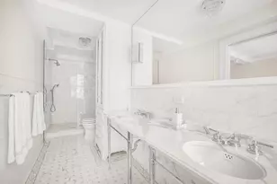 785 Park Ave, New York City, NY 10021 - Photo 10