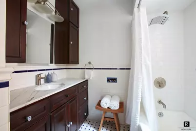 325 E 57th Street #2-D, New York City, NY 10022 - Photo 4