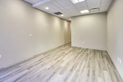 50 W 47th Street #10U, New York City, NY 10036 - Photo 4