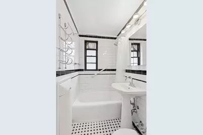 208 E 70th Street #6F, New York City, NY 10021 - Photo 12