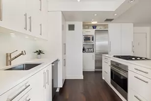 201 E 66th St, New York City, NY 10065 - Photo 4