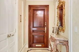 933 E 22nd St, New York City, NY 11210 - Photo 8