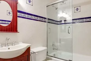 933 E 22nd St, New York City, NY 11210 - Photo 26