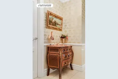 933 E 22nd Street, New York City, NY 11210 - Photo 16