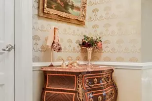 933 E 22nd St, New York City, NY 11210 - Photo 16