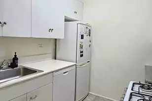 150 E 61st St, New York City, NY 10065 - Photo 4