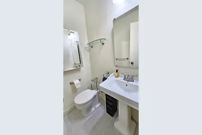 150 E 61st Street #2-D, New York City, NY 10065 - Photo 8