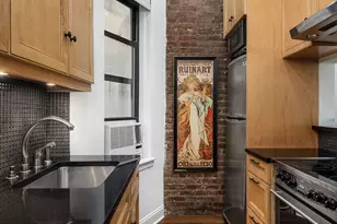 433 W 24th St, New York City, NY 10011 - Photo 6