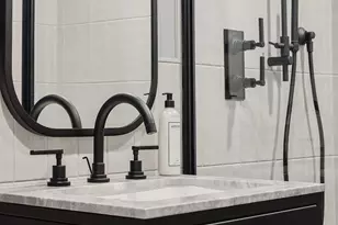 547 W 47th St, New York City, NY 10036 - Photo 6