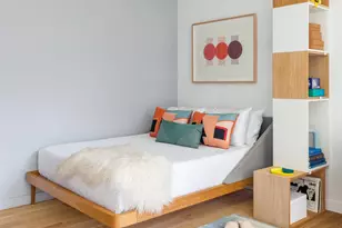 547 W 47th St, New York City, NY 10036 - Photo 4