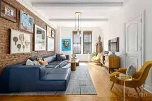 135 W 79th St, New York City, NY 10024 - Photo 2