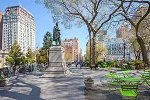 105 E 15th St, New York City, NY 10003 - Photo 24