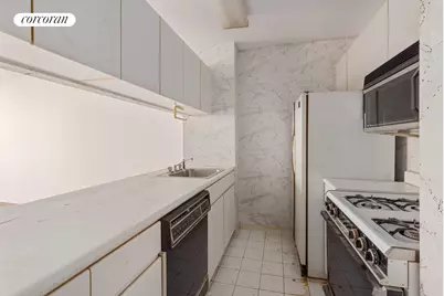 250 S End Avenue #5D, New York City, NY 10280 - Photo 2