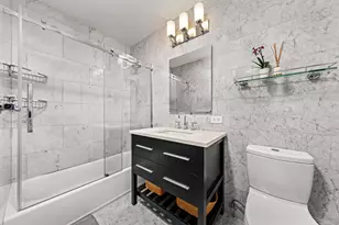 400 E 56th St, New York City, NY 10022 - Photo 8