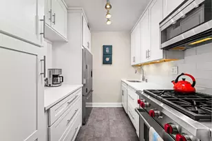 400 E 56th St, New York City, NY 10022 - Photo 4