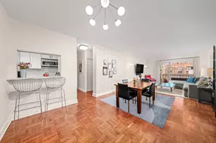 400 E 56th St, New York City, NY 10022 - Photo 2