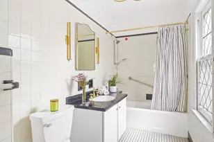 209 Argyle Rd, New York City, NY 11218 - Photo 22