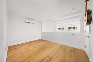 24-16 Queens Plaza S, New York City, NY 11101 - Photo 10