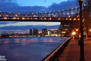 530 E 72nd St, New York City, NY 10021 - Photo 16