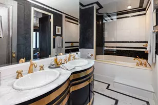 117 E 57th St, New York City, NY 10022 - Photo 32