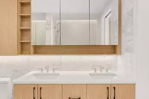 221 E 48th St, New York City, NY 10017 - Photo 12