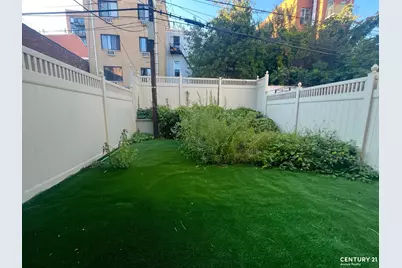 107A Suydam Street, New York City, NY 11221 - Photo 10