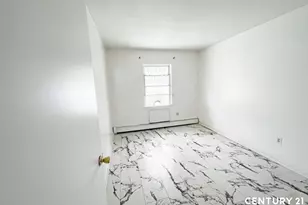 107A Suydam St, New York City, NY 11221 - Photo 8