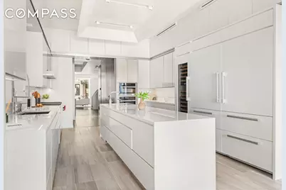 135 E 38th Street, New York City, NY 10016 - Photo 10