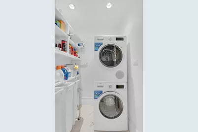 188 E 64th Street #3802, New York City, NY 10065 - Photo 8